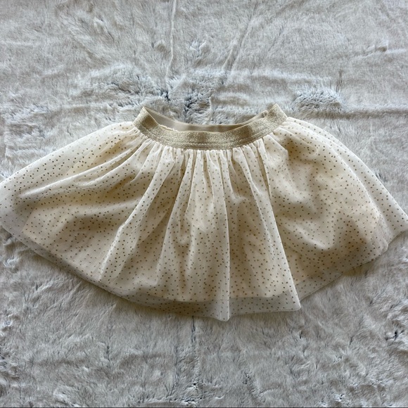 Bundle of 2 Shorts  and 1 Skirt for a 3T old Girl - Picture 4 of 13